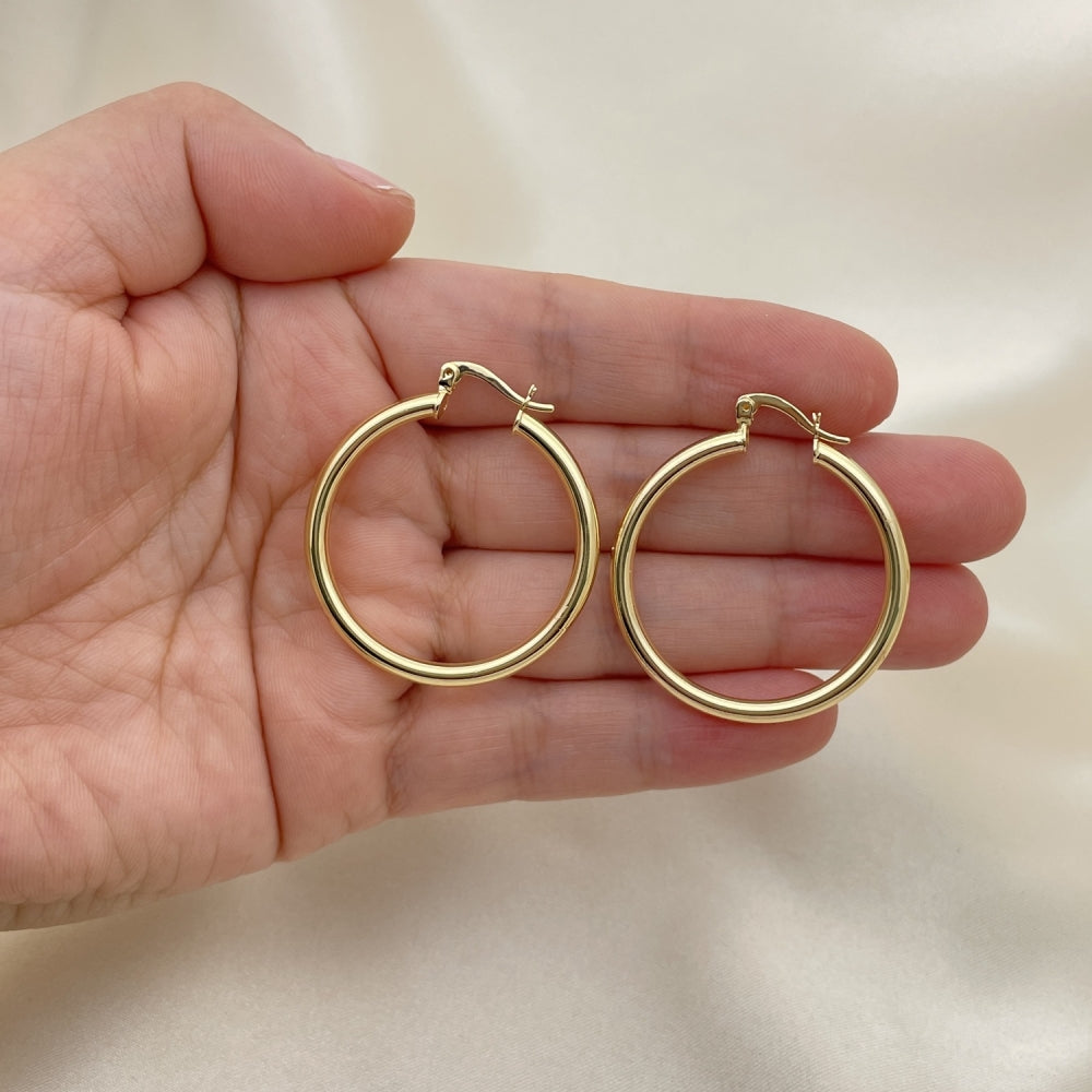 Oro Laminado Medium Hoop, Gold Filled Style Hollow Design, Polished, Golden Finish
