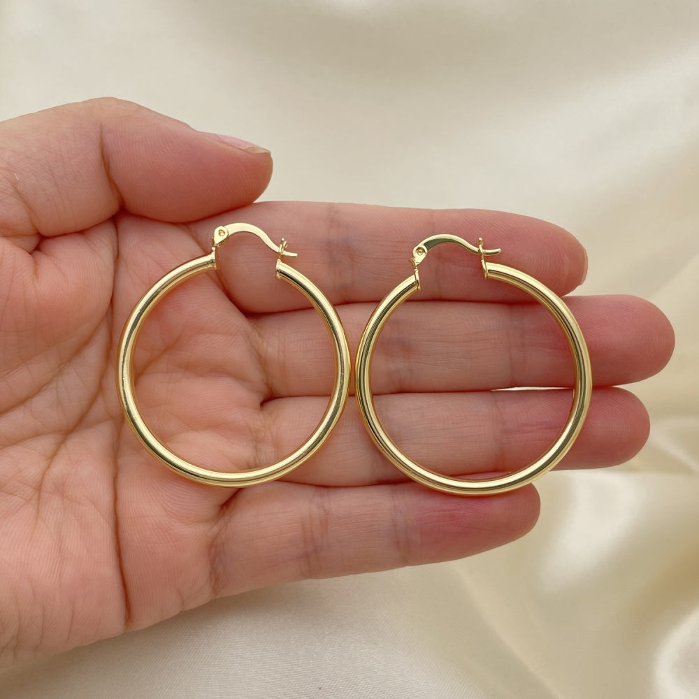 Oro Laminado Medium Hoop, Gold Filled Style Hollow Design, Polished, Golden Finish