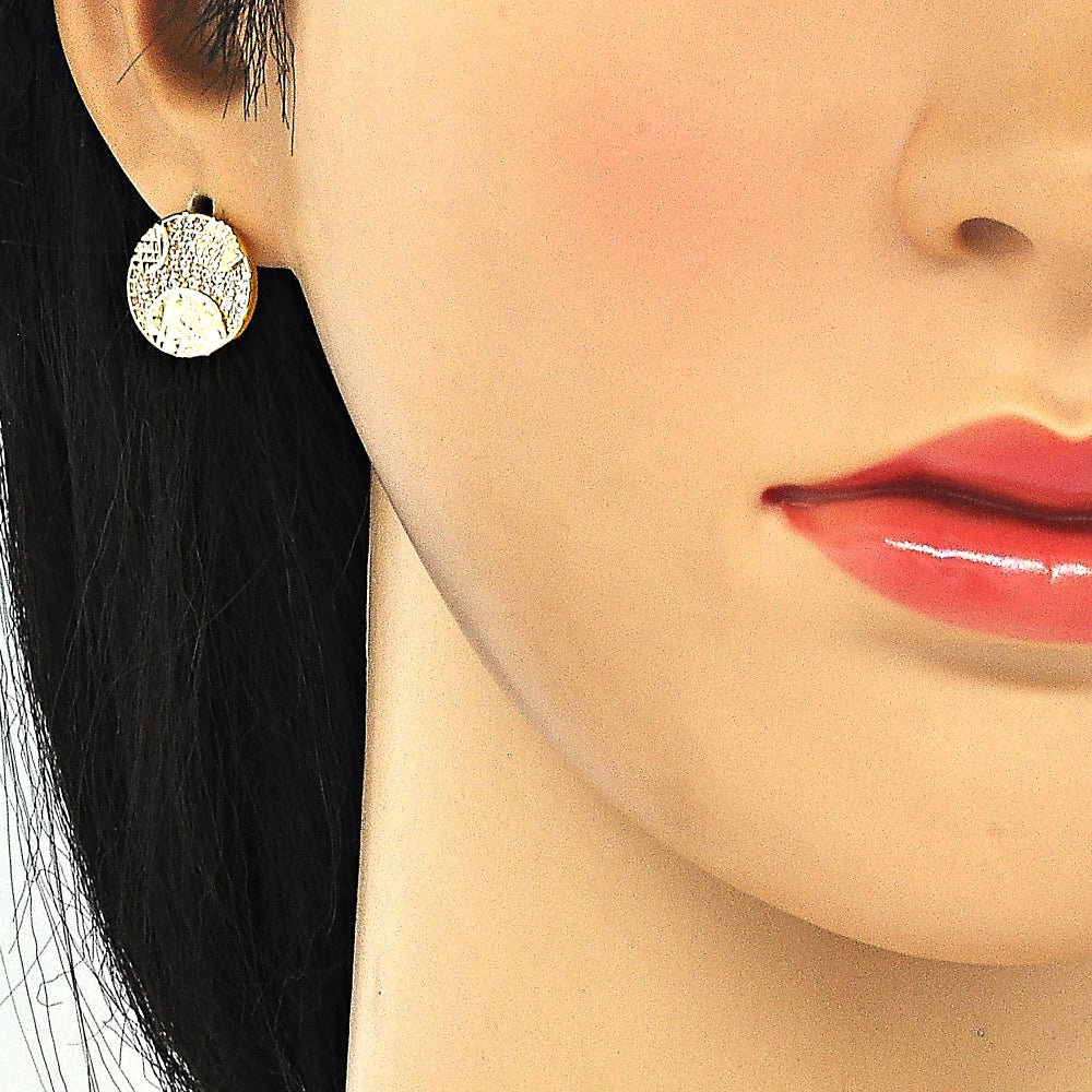Oro Laminado Earring and Pendant Adult Set, Gold Filled Style with White Cubic Zirconia, Polished, Golden Finish