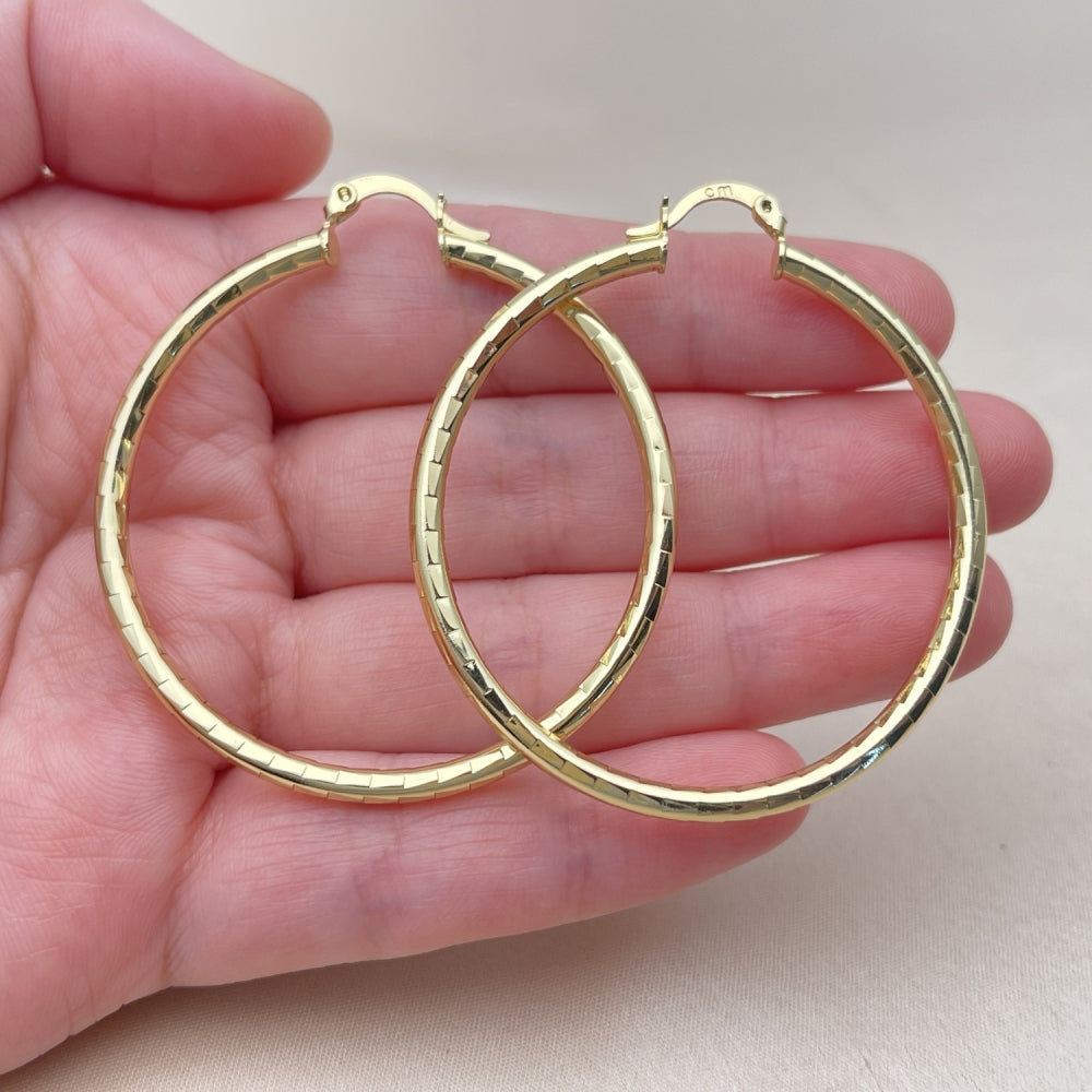 Oro Laminado Large Hoop, Gold Filled Style Polished, Golden Finish
