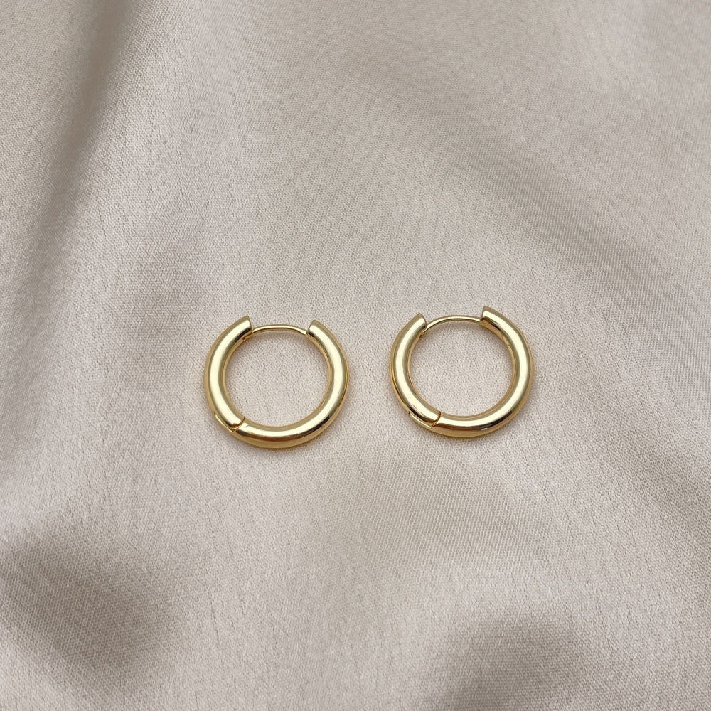 Oro Laminado Huggie Hoop, Gold Filled Style Polished, Golden Finish