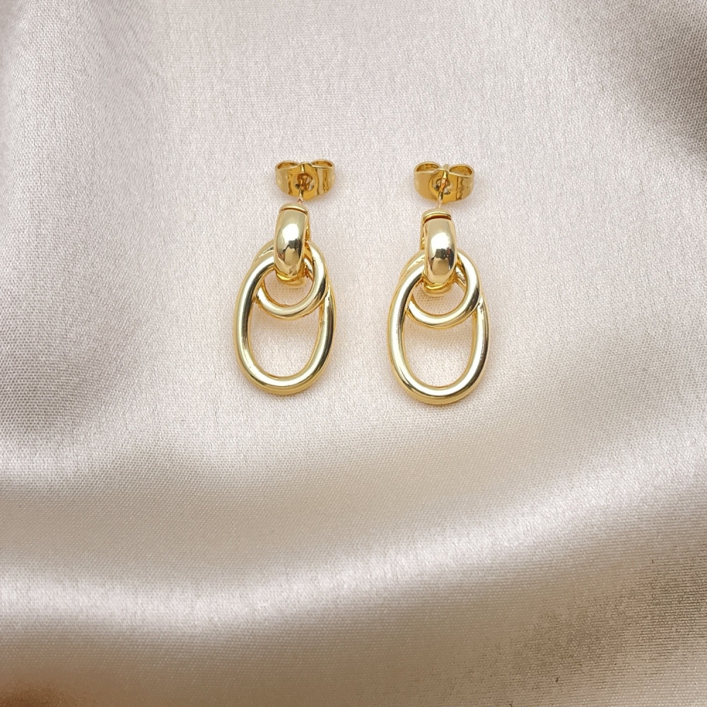 Oro Laminado Stud Earring, Gold Filled Style Polished, Golden Finish