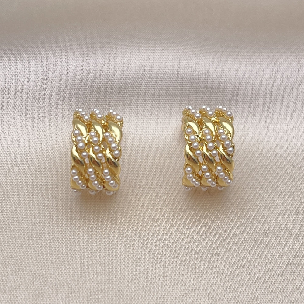 Oro Laminado Stud Earring, Gold Filled Style with Ivory Pearl, Polished, Golden Finish