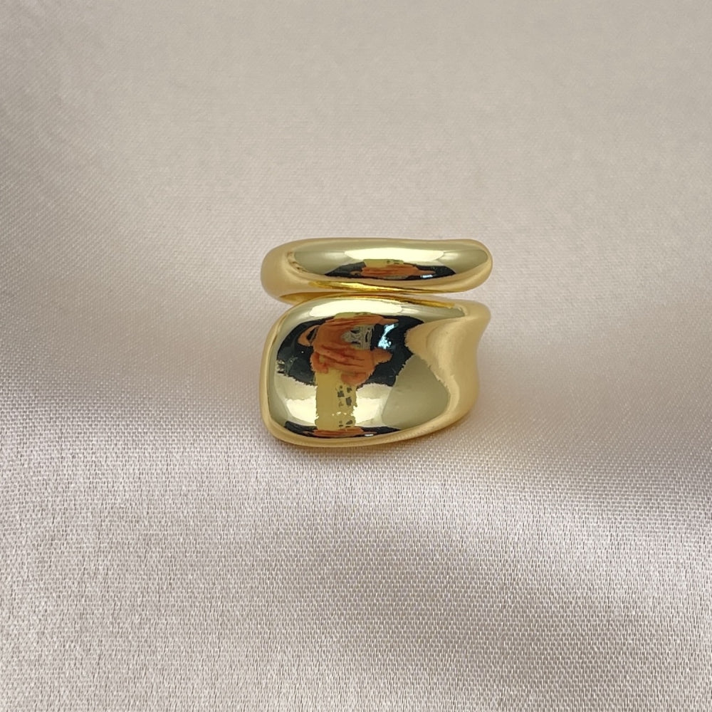 Oro Laminado Elegant Ring, Gold Filled Style Polished, Golden Finish