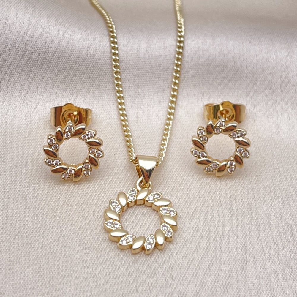 Oro Laminado Earring and Pendant Adult Set, Gold Filled Style Flower and Leaf Design, with White Micro Pave, Polished, Golden Finish