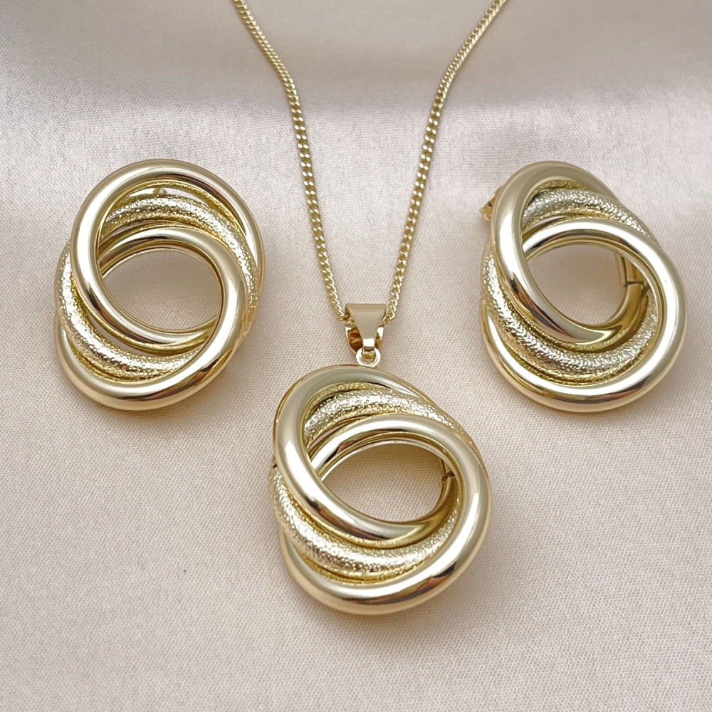 Oro Laminado Earring and Pendant Adult Set, Gold Filled Style Hollow and Love Knot Design, Matte Finish, Golden Finish