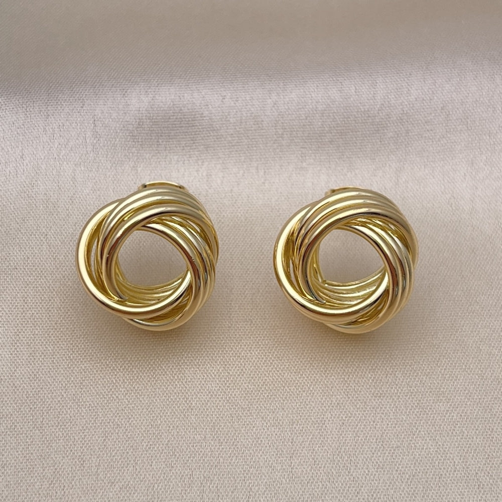 Oro Laminado Stud Earring, Gold Filled Style Love Knot Design, Polished, Golden Finish