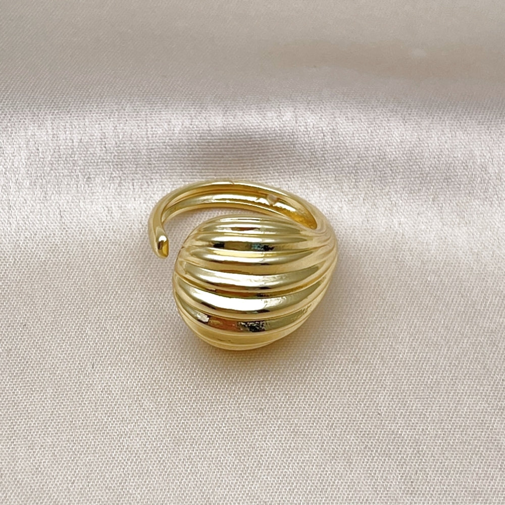 Oro Laminado Elegant Ring, Gold Filled Style Teardrop Design, Polished, Golden Finish