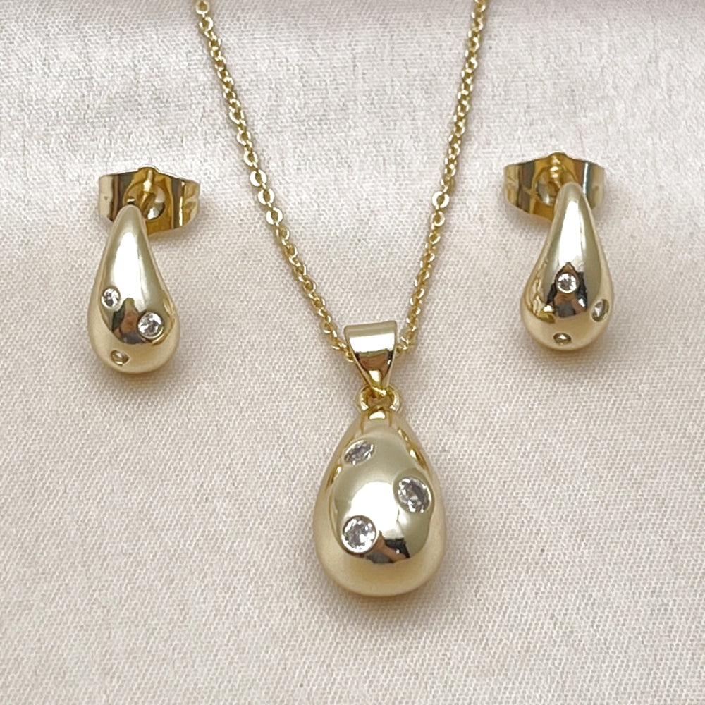 Oro Laminado Earring and Pendant Adult Set, Gold Filled Style Teardrop Design, with White Cubic Zirconia, Polished, Golden Finish