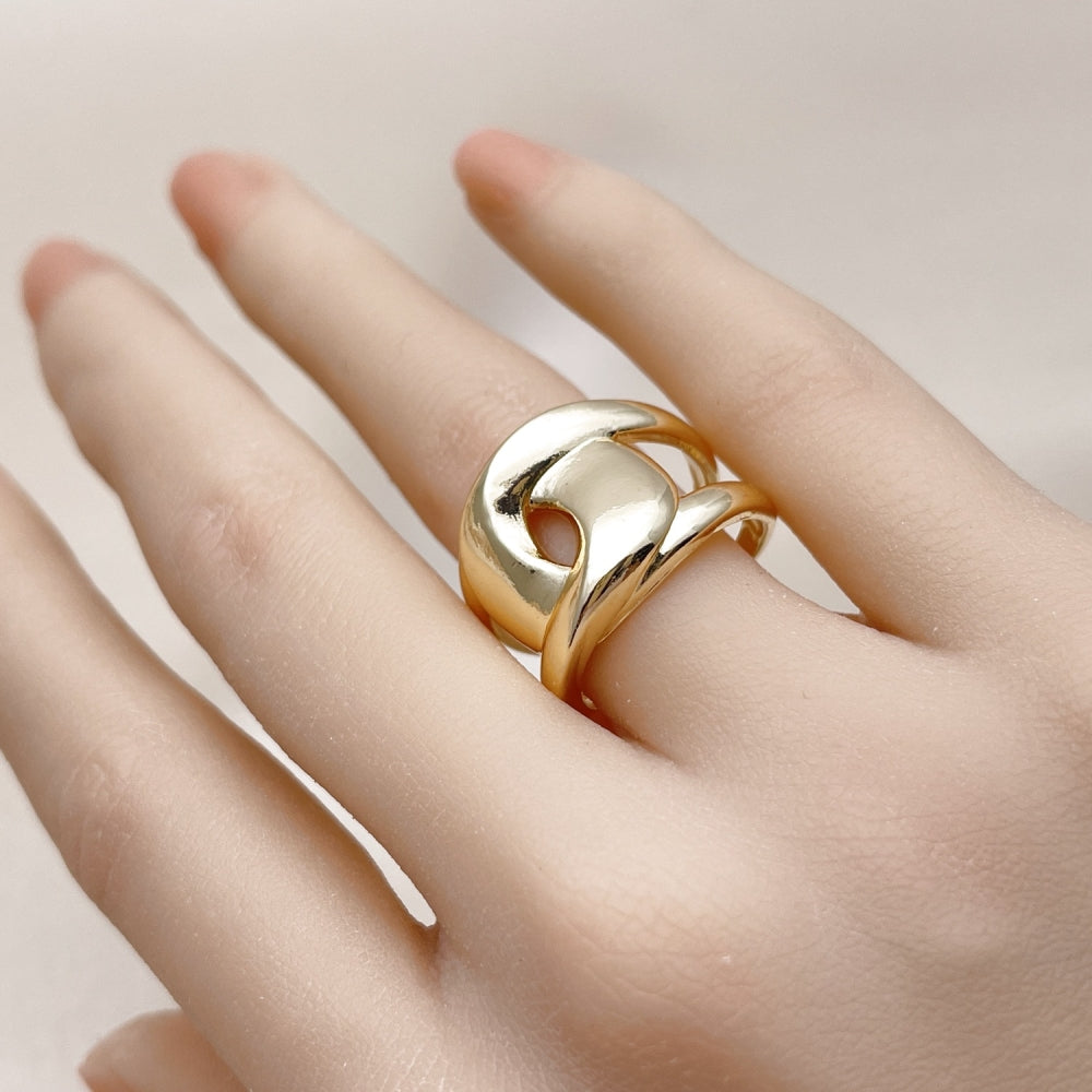 Oro Laminado Elegant Ring, Gold Filled Style Love Knot Design, Polished, Golden Finish