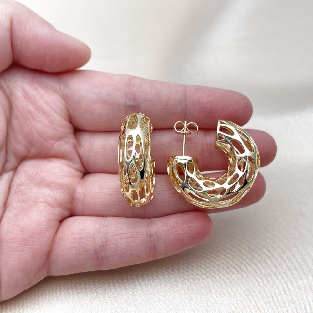 Oro Laminado Small Hoop, Gold Filled Style Hollow and Filigree Design, Polished, Golden Finish