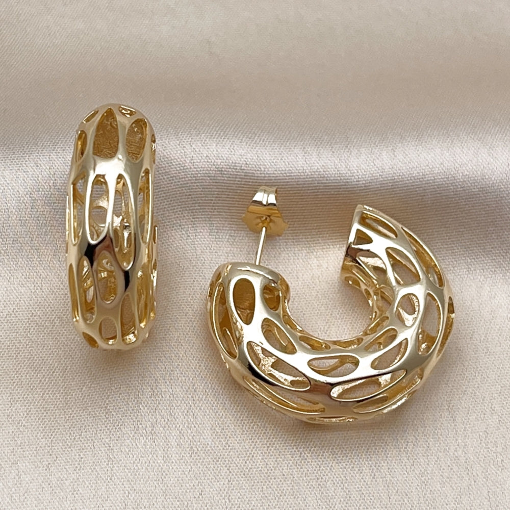 Oro Laminado Small Hoop, Gold Filled Style Hollow and Filigree Design, Polished, Golden Finish