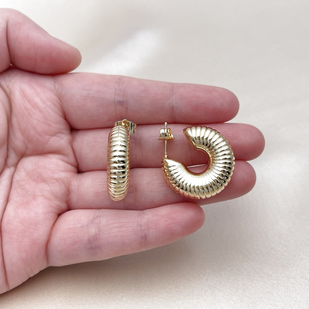 Oro Laminado Small Hoop, Gold Filled Style Hollow Design, Polished, Golden Finish