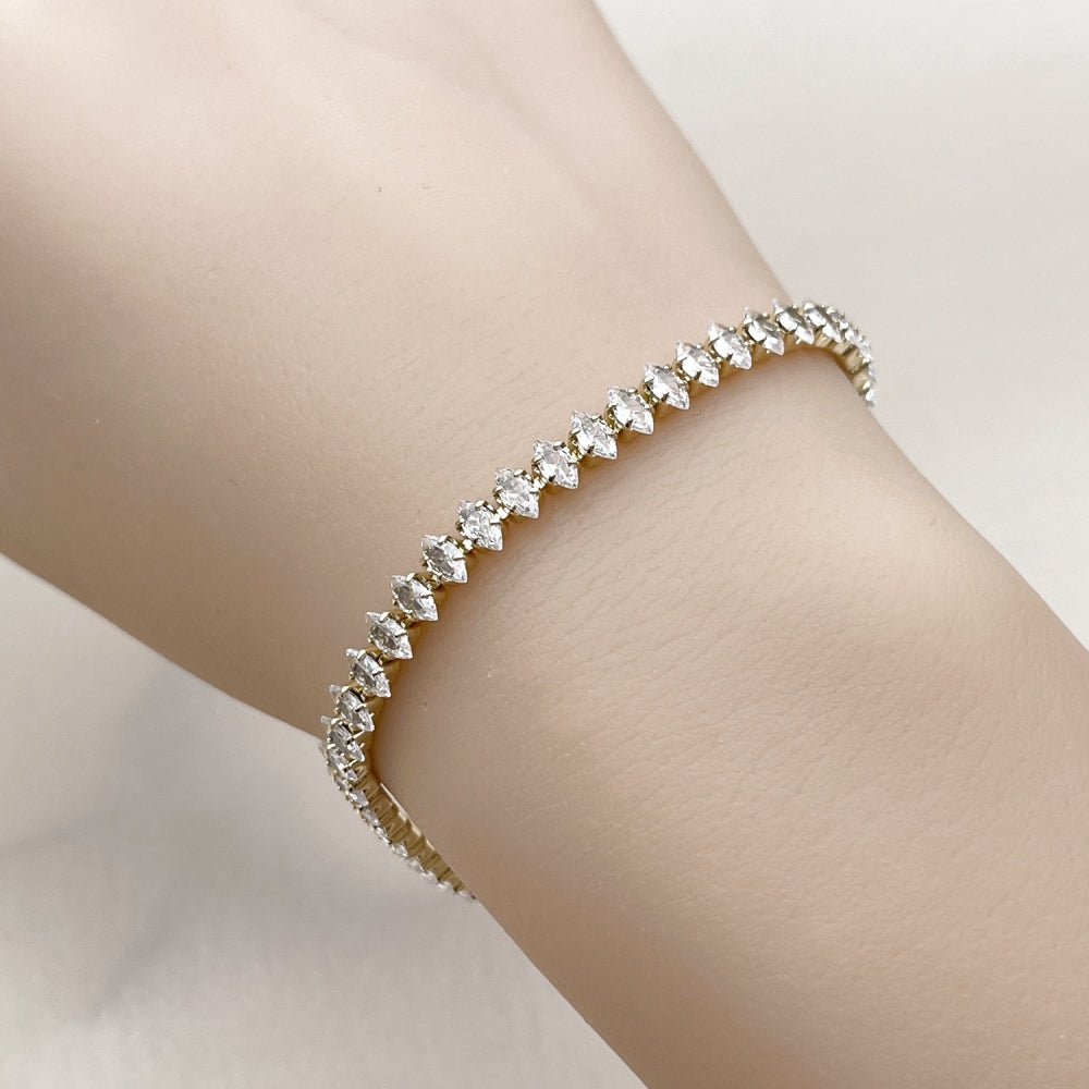Oro Laminado Tennis Bracelet, Gold Filled Style with White Cubic Zirconia, Polished, Golden Finish