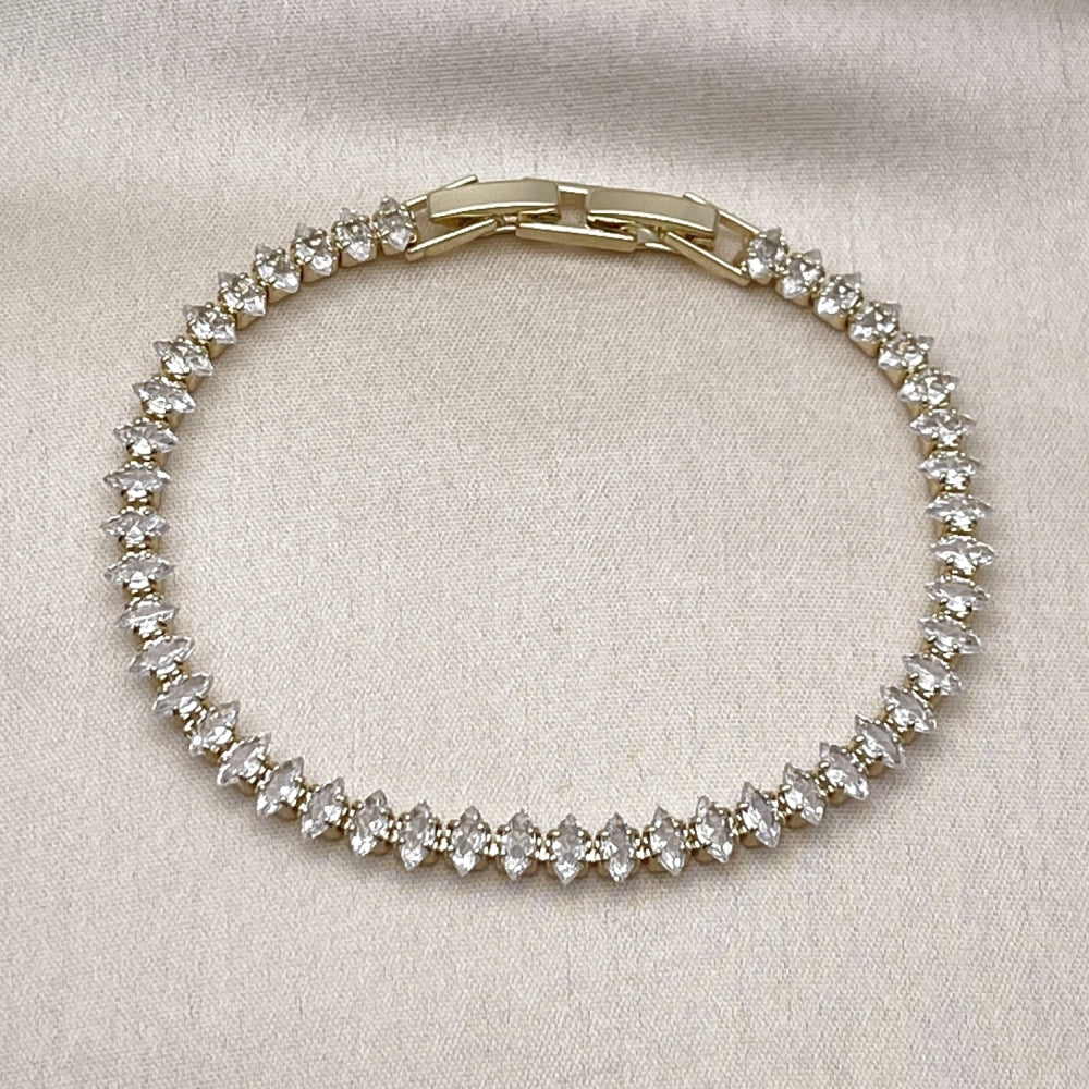 Oro Laminado Tennis Bracelet, Gold Filled Style with White Cubic Zirconia, Polished, Golden Finish