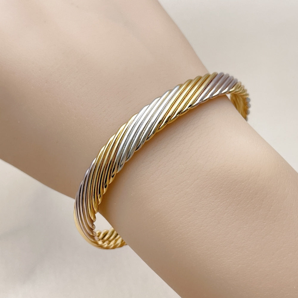 Oro Laminado Individual Bangle, Gold Filled Style Twist Design, Polished, Tricolor