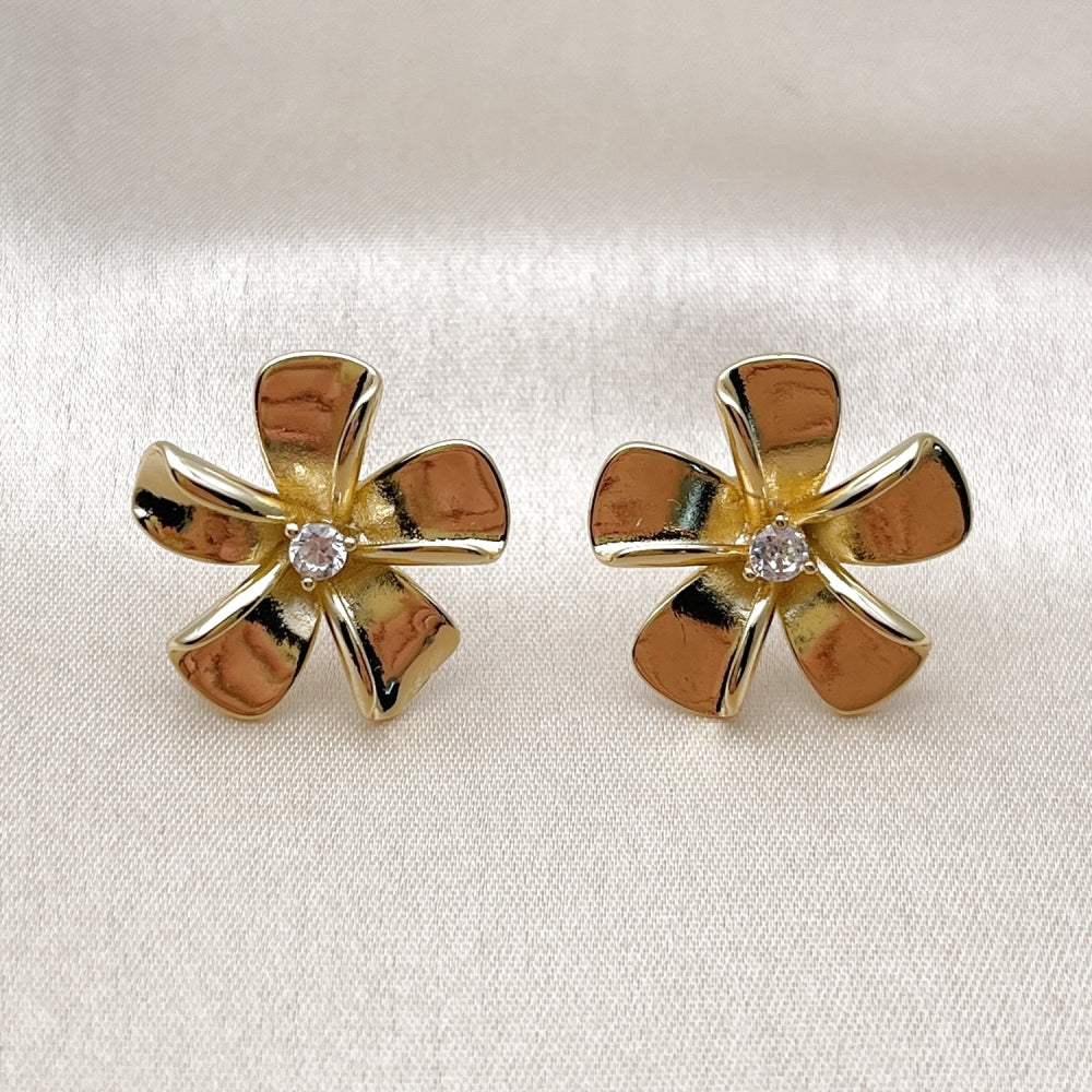 Oro Laminado Stud Earring, Gold Filled Style Flower Design, with White Cubic Zirconia, Polished, Rose Gold Finish