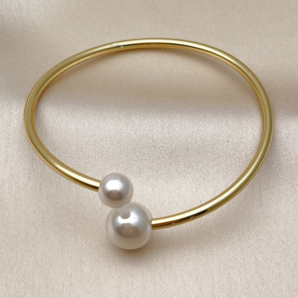 Oro Laminado Individual Bangle, Gold Filled Style Ball Design, with Ivory Pearl, Polished, Golden Finish