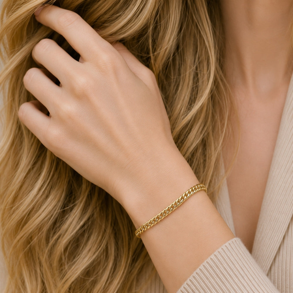 Oro Laminado Basic Bracelet, Gold Filled Style Polished, Golden Finish