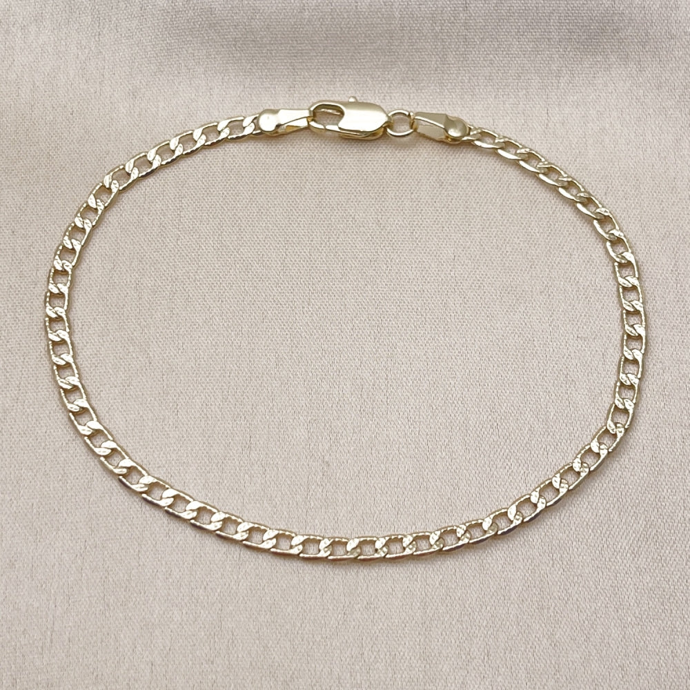 Oro Laminado Basic Bracelet, Gold Filled Style Curb and Pave Cuban Design, Diamond Cutting Finish, Golden Finish