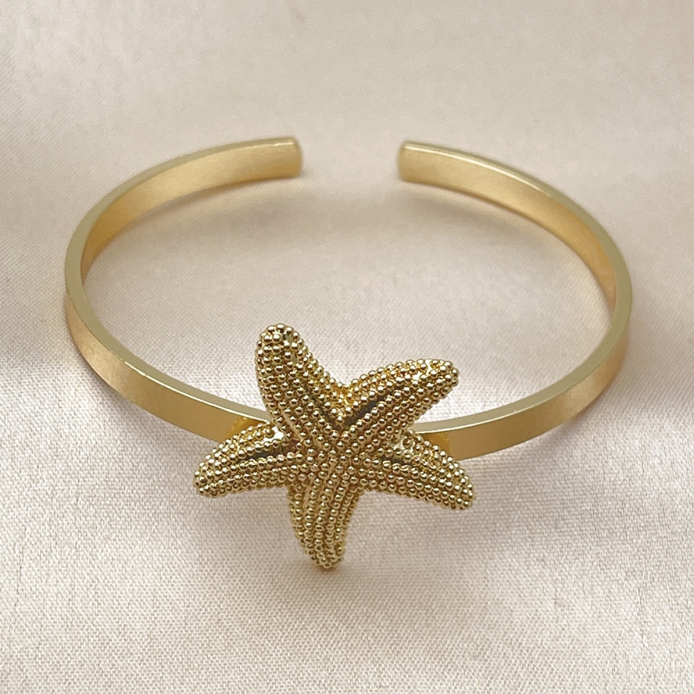 Oro Laminado Individual Bangle, Gold Filled Style Star Design, Matte Finish, Golden Finish