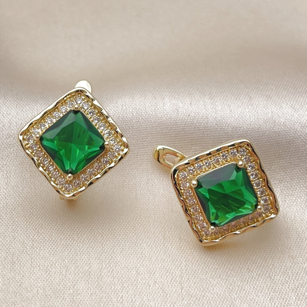 Oro Laminado Leverback Earring, Gold Filled Style Cluster Design, with Green Cubic Zirconia and White Micro Pave, Polished, Golden Finish