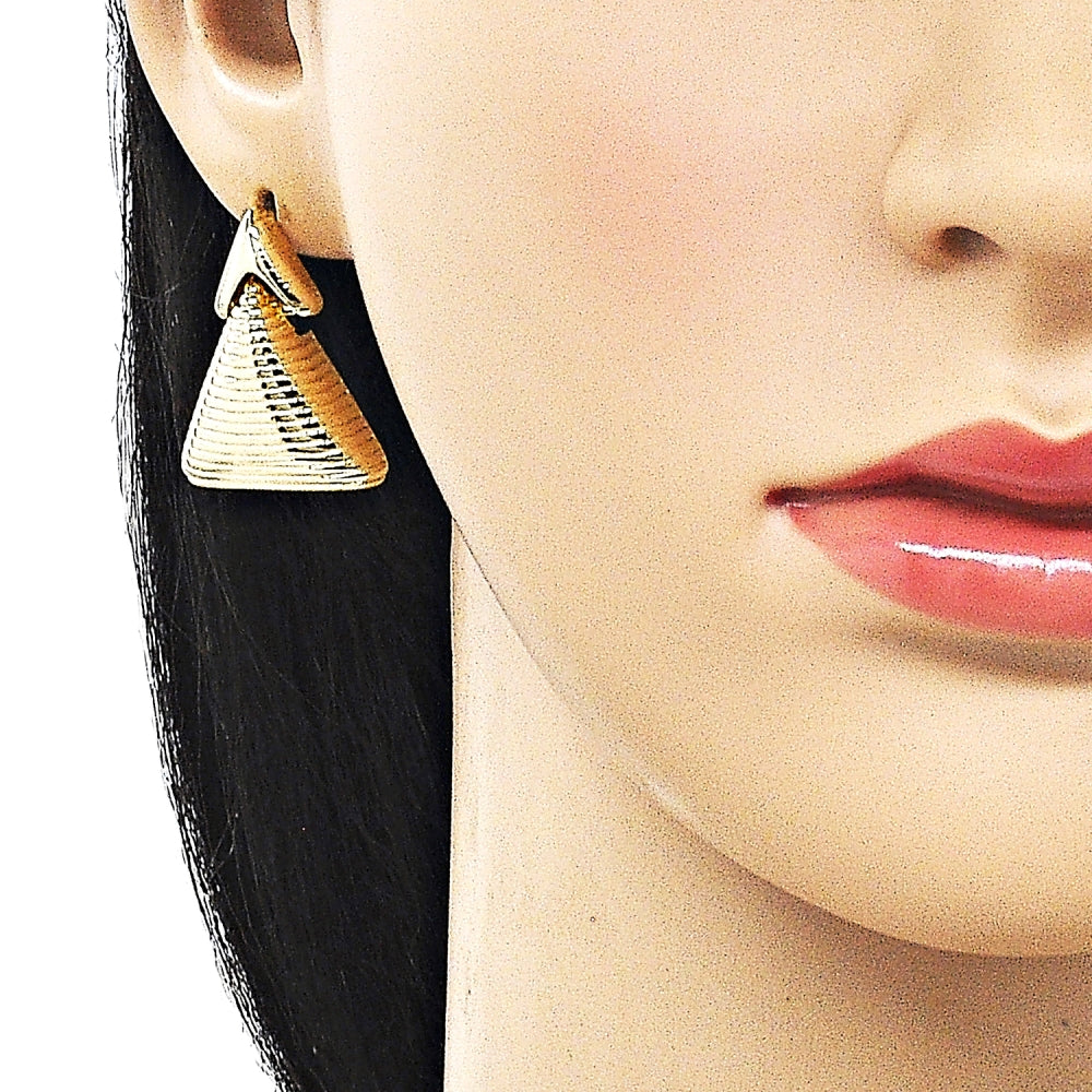 Oro Laminado Stud Earring, Gold Filled Style Polished, Golden Finish