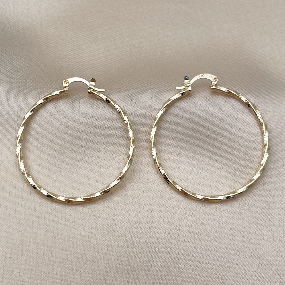 Oro Laminado Medium Hoop, Gold Filled Style Twist Design, Diamond Cutting Finish, Golden Finish