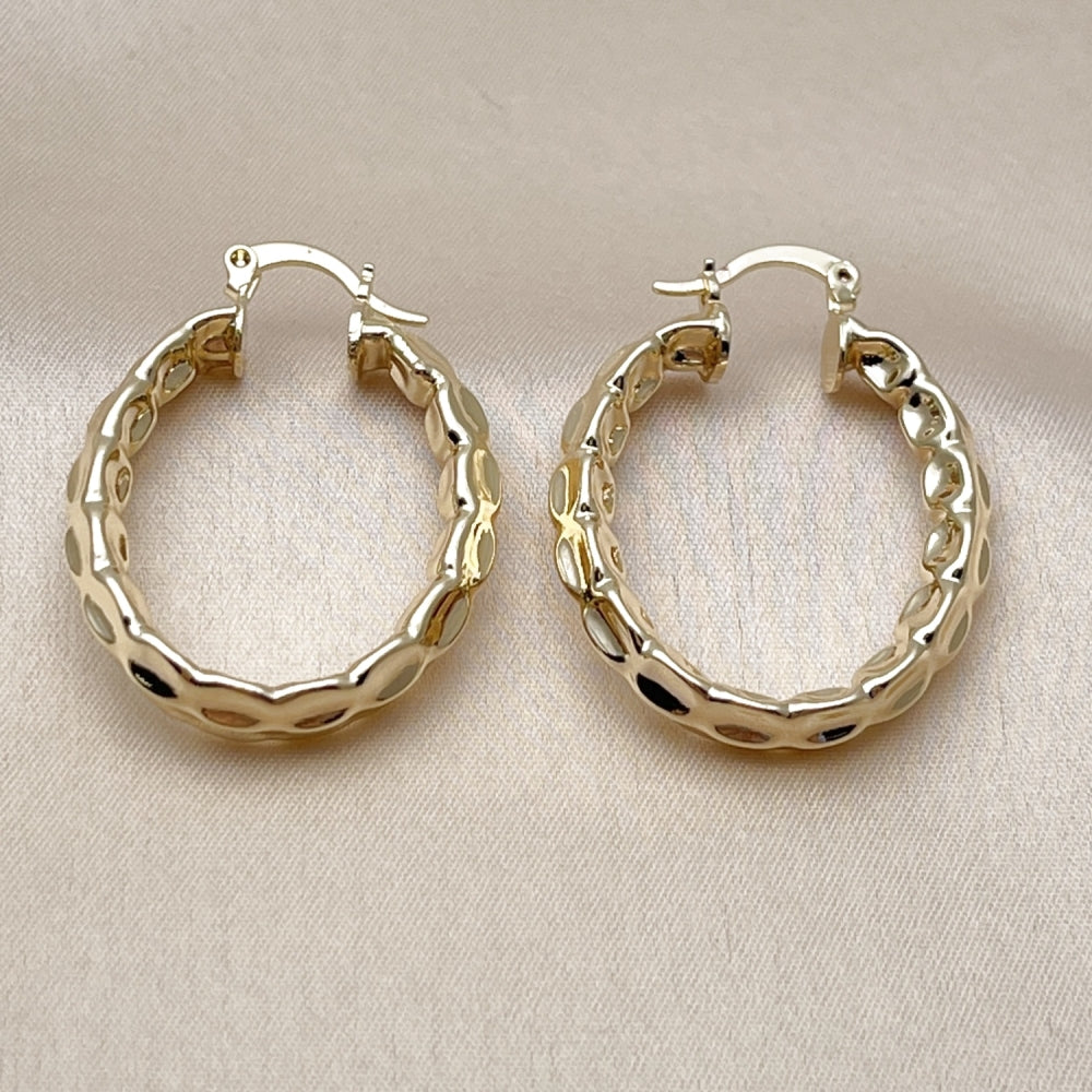 Oro Laminado Medium Hoop, Gold Filled Style Polished, Golden Finish