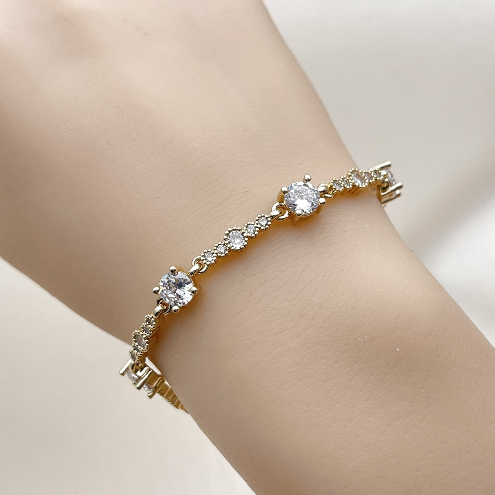 Oro Laminado Tennis Bracelet, Gold Filled Style with White Cubic Zirconia, Polished, Golden Finish