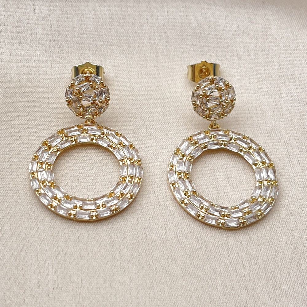 Oro Laminado Dangle Earring, Gold Filled Style Baguette and Cluster Design, with White Cubic Zirconia, Polished, Golden Finish