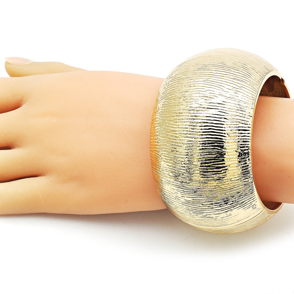 Oro Laminado Individual Bangle, Gold Filled Style Diamond Cutting Finish, Golden Finish
