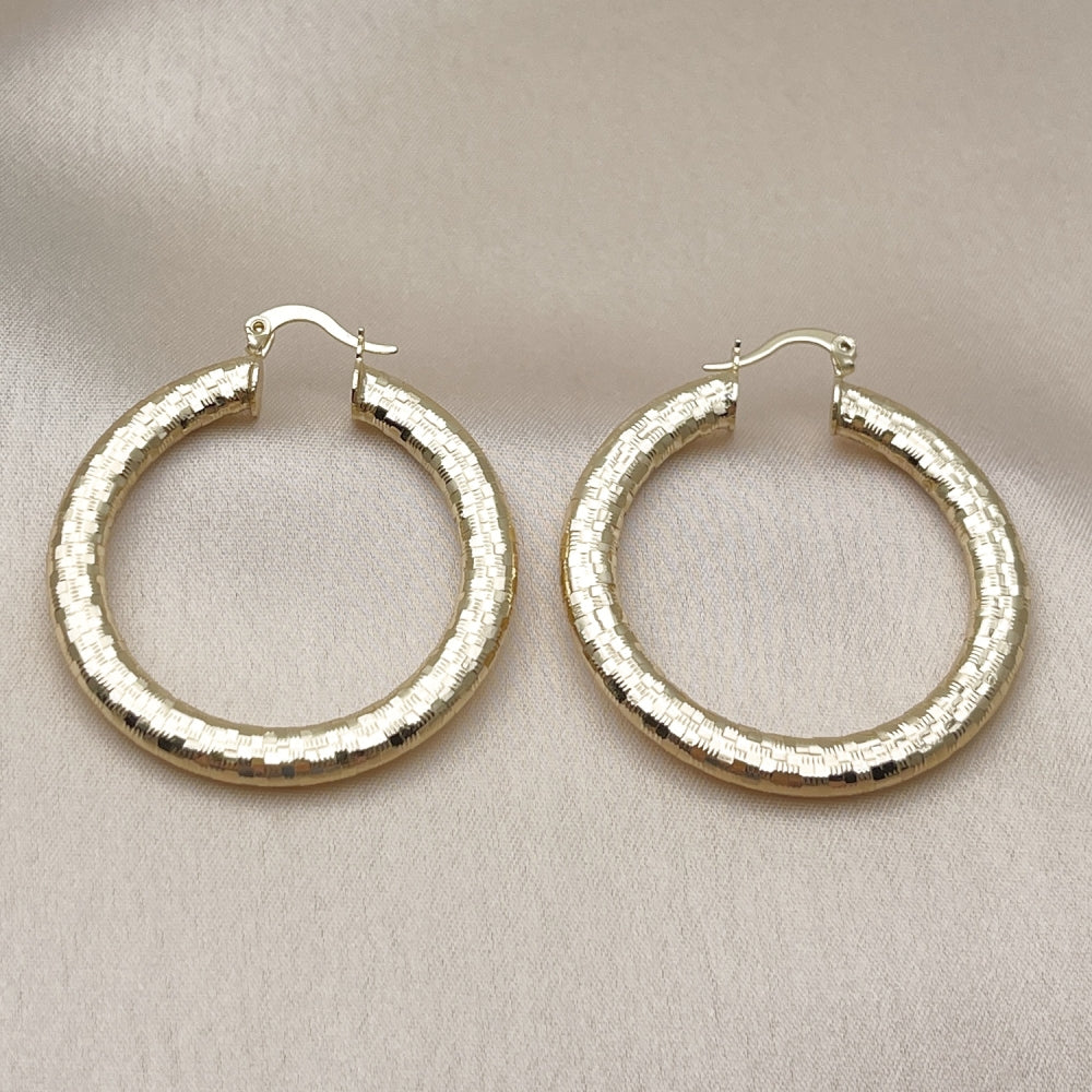 Oro Laminado Large Hoop, Gold Filled Style Hollow Design, Diamond Cutting Finish, Golden Finish