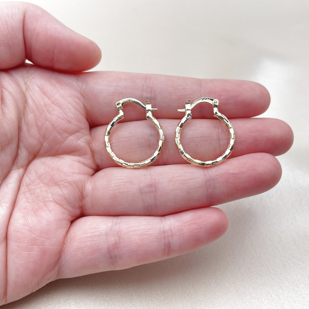 Oro Laminado Small Hoop, Gold Filled Style Diamond Cutting Finish, Golden Finish