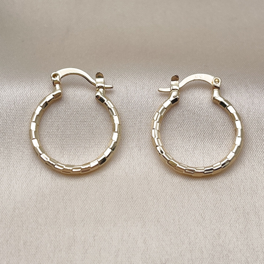 Oro Laminado Small Hoop, Gold Filled Style Diamond Cutting Finish, Golden Finish