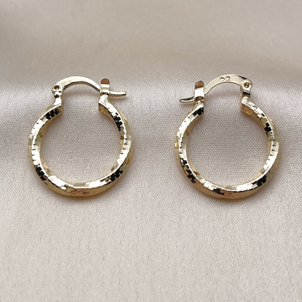 Oro Laminado Small Hoop, Gold Filled Style Twist Design, Diamond Cutting Finish, Golden Finish