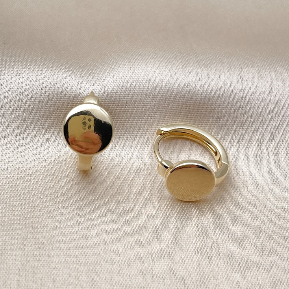Oro Laminado Huggie Hoop, Gold Filled Style Polished, Golden Finish