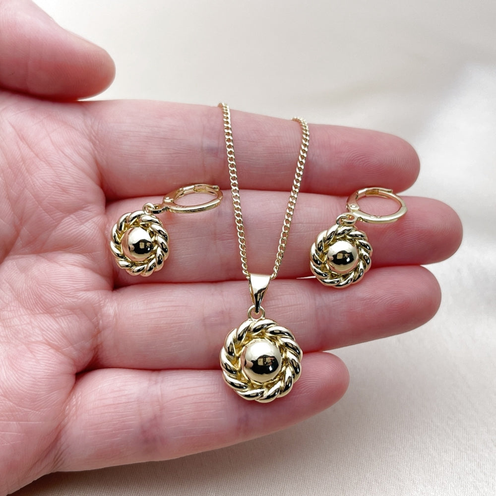 Oro Laminado Earring and Pendant Adult Set, Gold Filled Style Flower Design, Polished, Golden Finish