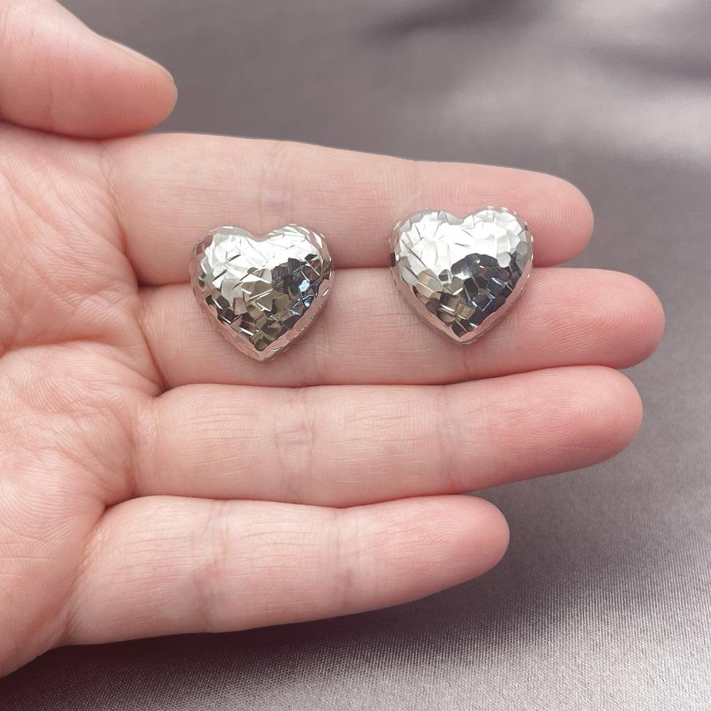 Rhodium Gold Filled Stud Earring, Heart Design, Diamond Cutting Finish, Rhodium Finish