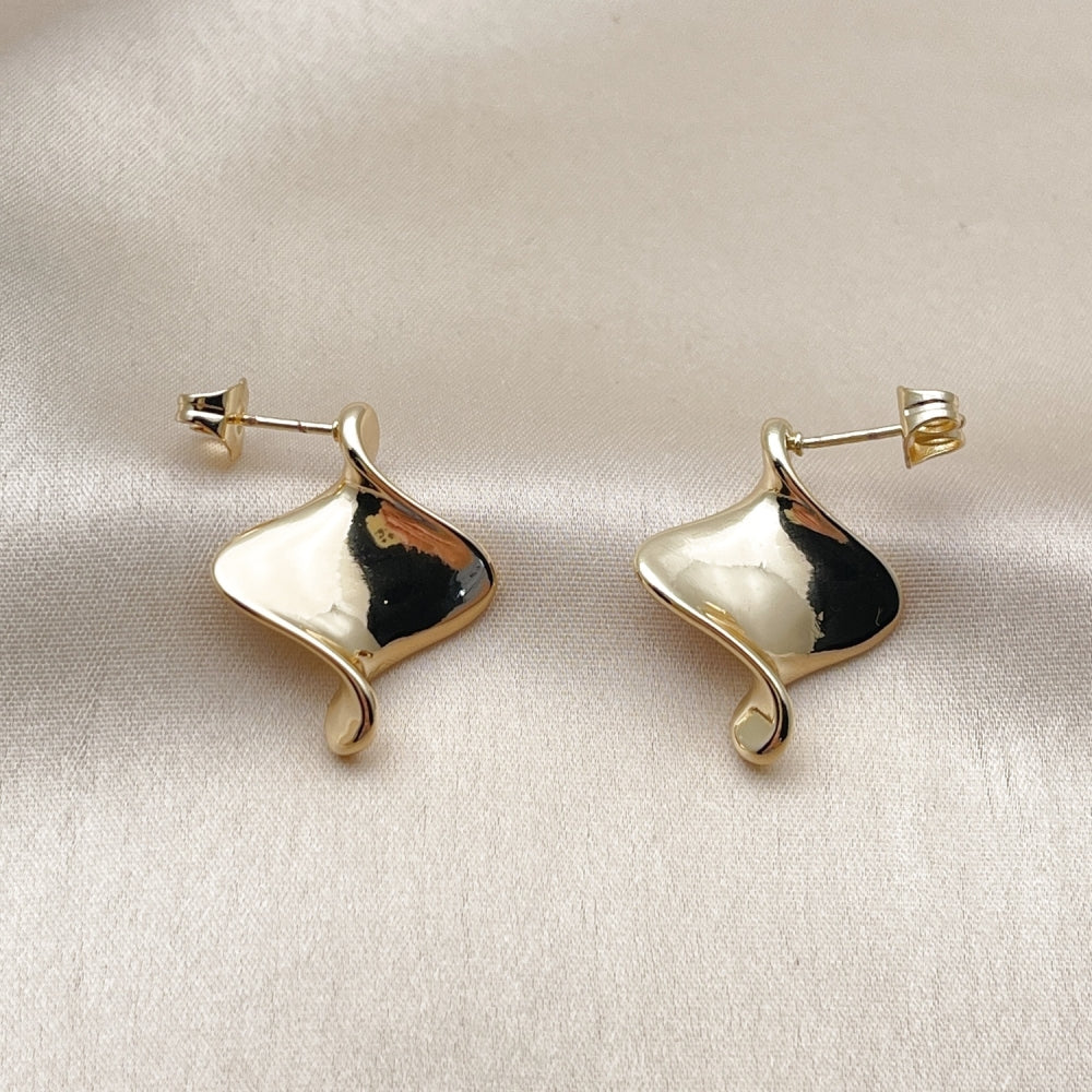 Oro Laminado Stud Earring, Gold Filled Style Twist Design, Polished, Golden Finish