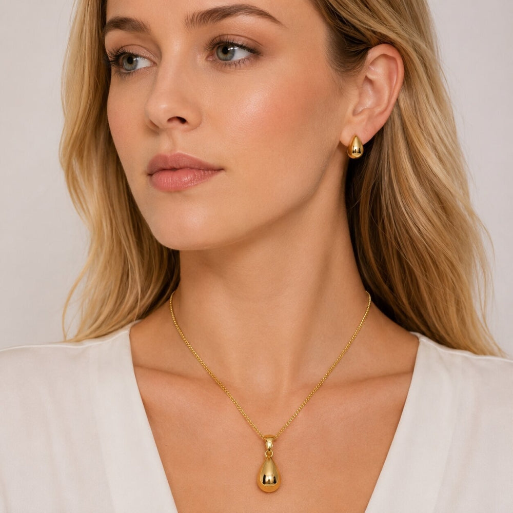 Oro Laminado Earring and Pendant Adult Set, Gold Filled Style Teardrop Design, Polished, Golden Finish