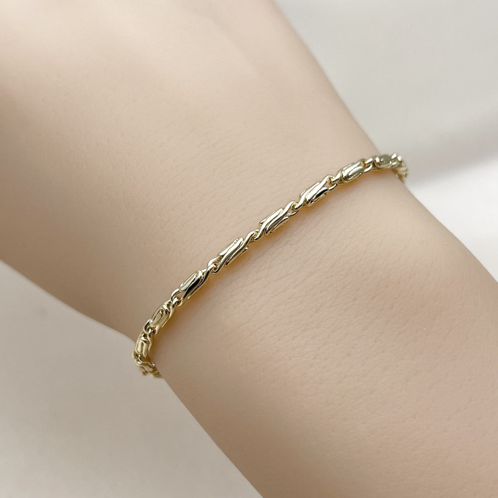 Oro Laminado Basic Bracelet, Gold Filled Style Paperclip Design, Polished, Golden Finish