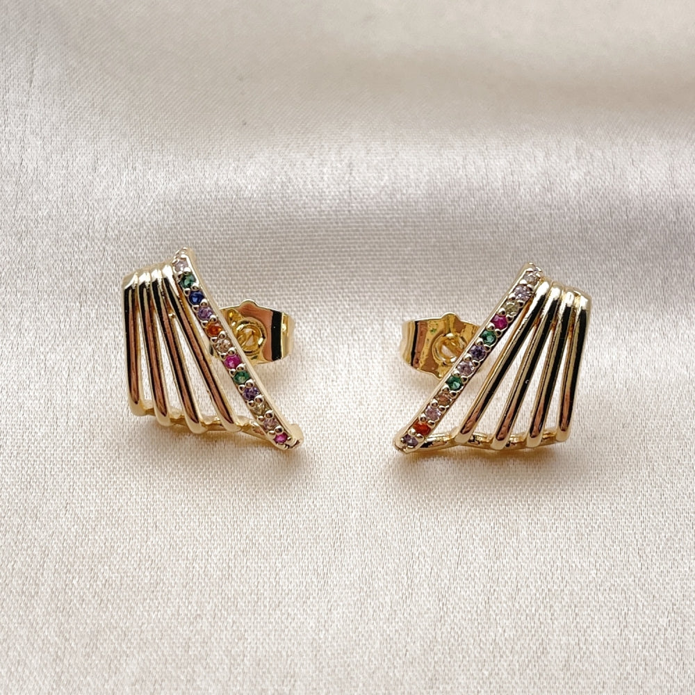 Oro Laminado Stud Earring, Gold Filled Style with White Micro Pave, Polished, Golden Finish