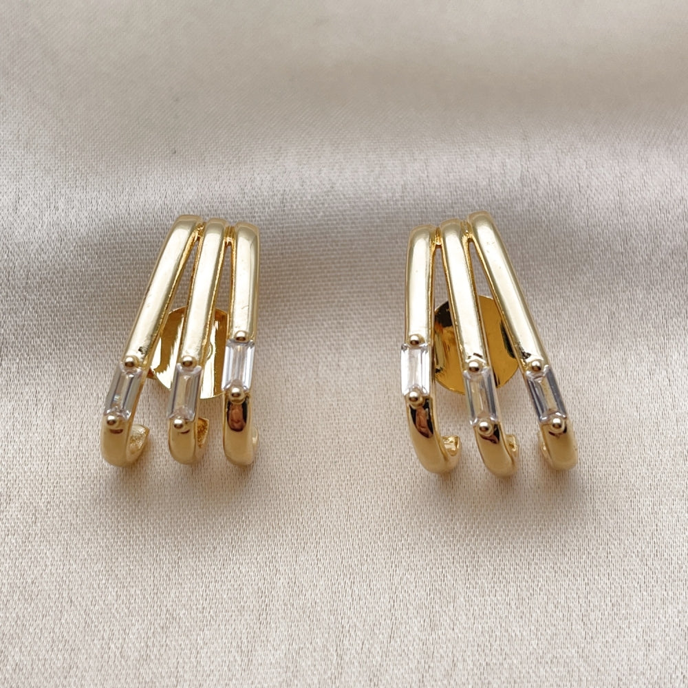 Oro Laminado Stud Earring, Gold Filled Style Baguette Design, with White Cubic Zirconia, Polished, Golden Finish