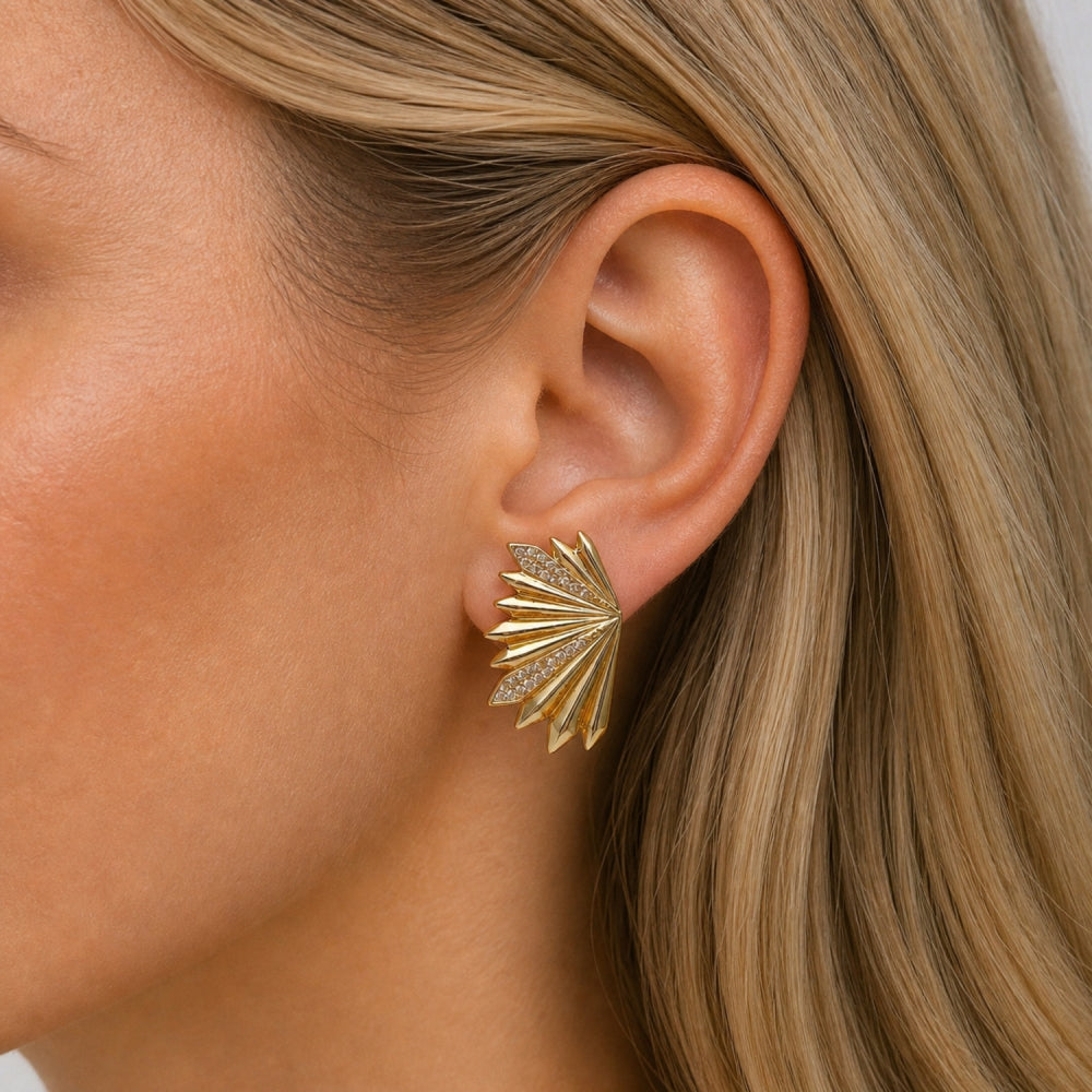 Oro Laminado Stud Earring, Gold Filled Style Leaf Design, with White Micro Pave, Polished, Golden Finish