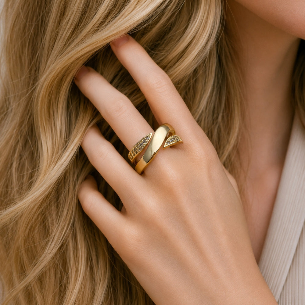 Oro Laminado Multi Stone Ring, Gold Filled Style with White Cubic Zirconia, Polished, Golden Finish