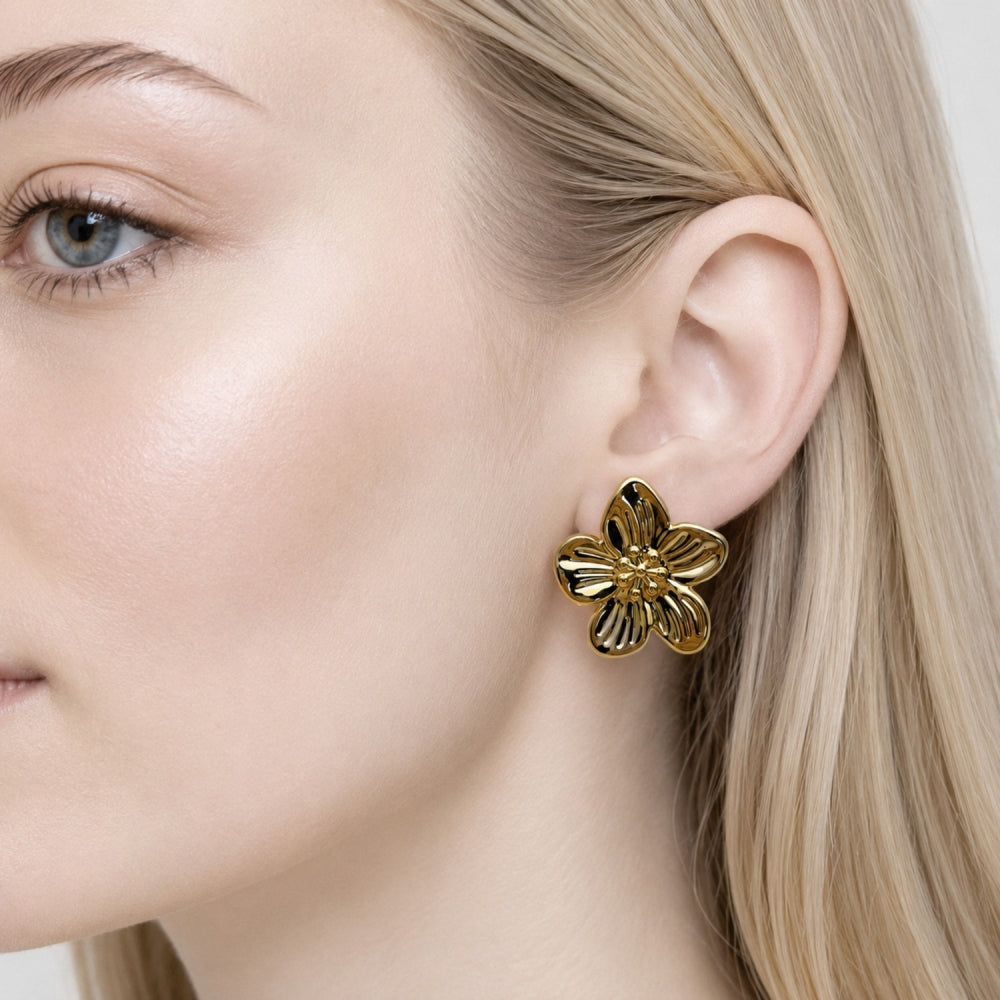 Stainless Steel Stud Earring, Flower Design, Polished, Golden Finish