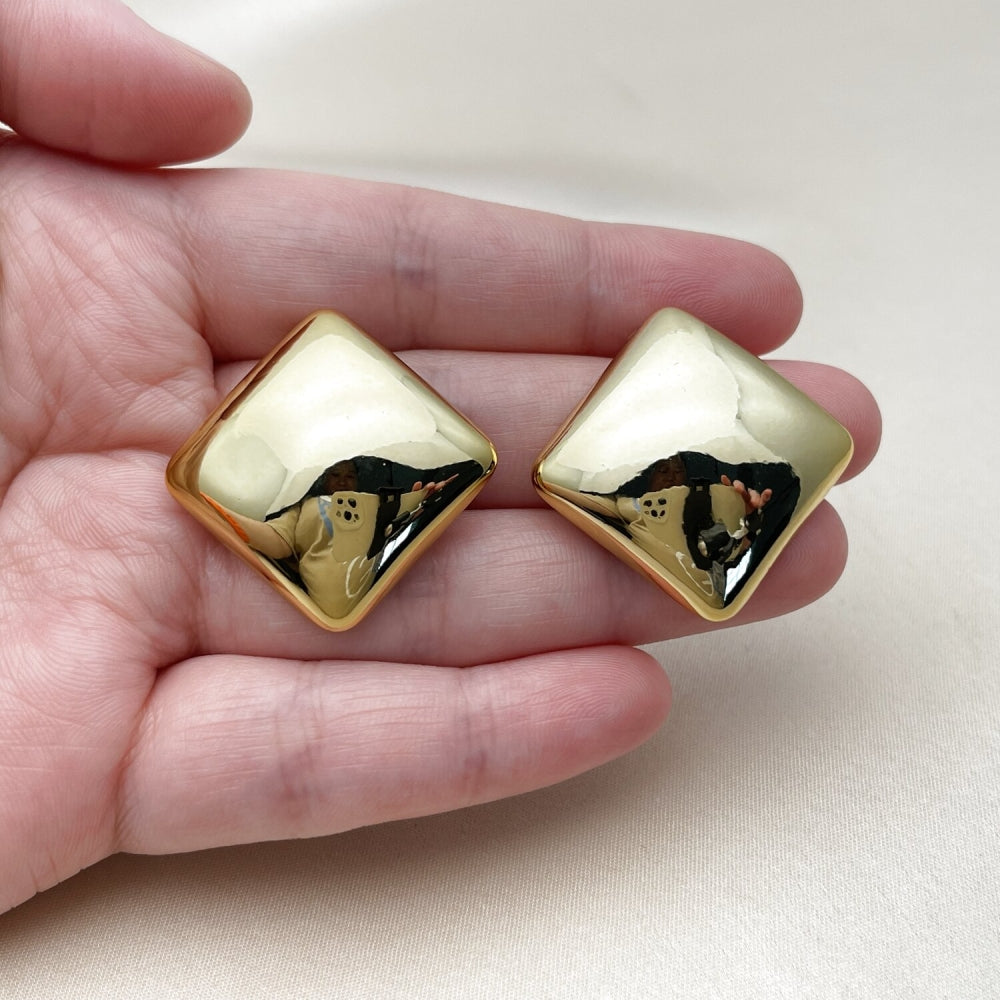 Stainless Steel Stud Earring, Polished, Golden Finish