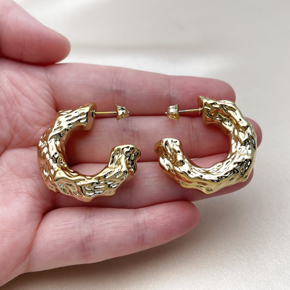 Stainless Steel Medium Hoop, Polished, Golden Finish