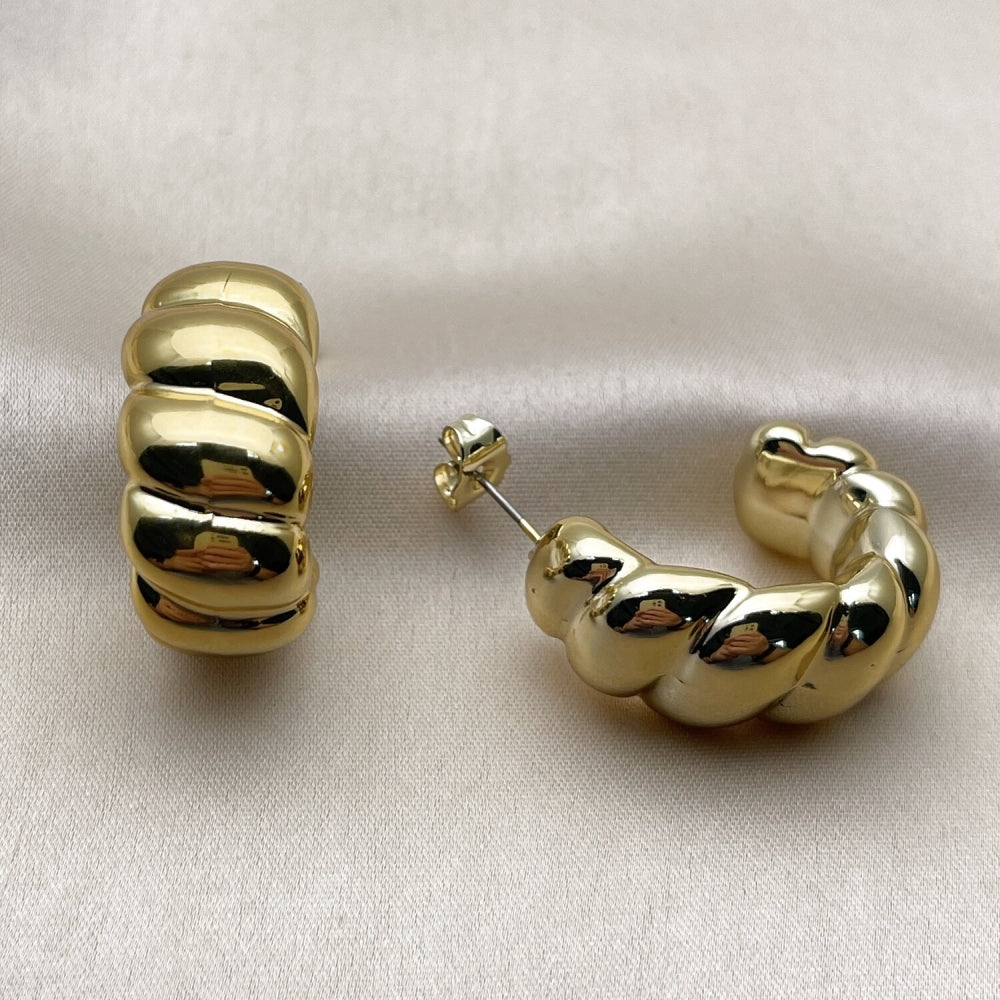 Stainless Steel Stud Earring, Twist Design, Polished, Golden Finish